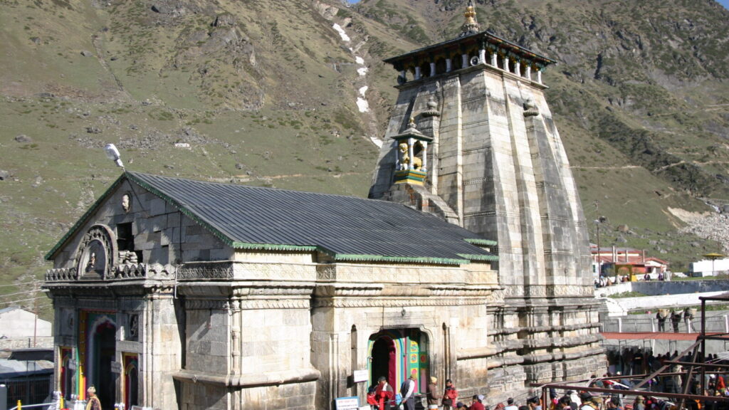 केदारनाथ मंदिर, हिमालय
